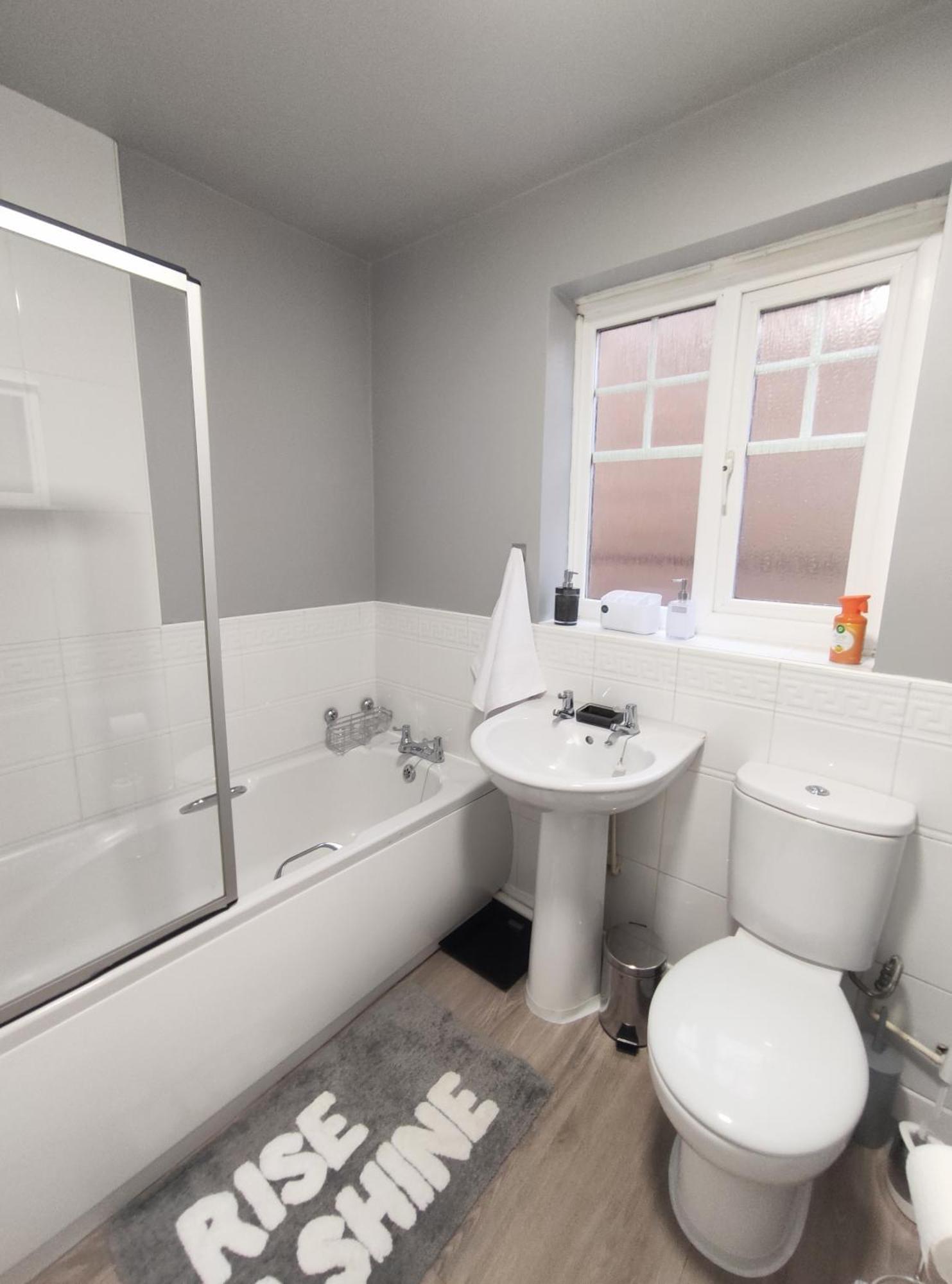 High Rigg House Bradford - Luxury Accomodation With Private Parking Idle Экстерьер фото